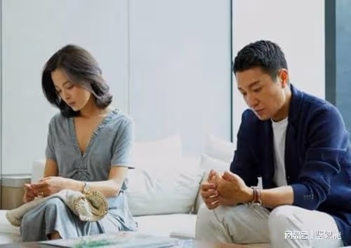 結婚3個月，我和丈夫失去了夫妻生活，不經意間發現丈夫藏著秘密