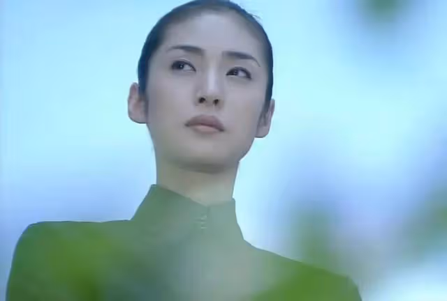 臉上塗了防腐劑嗎？年過半百的日本版林青霞，表示還不想結婚