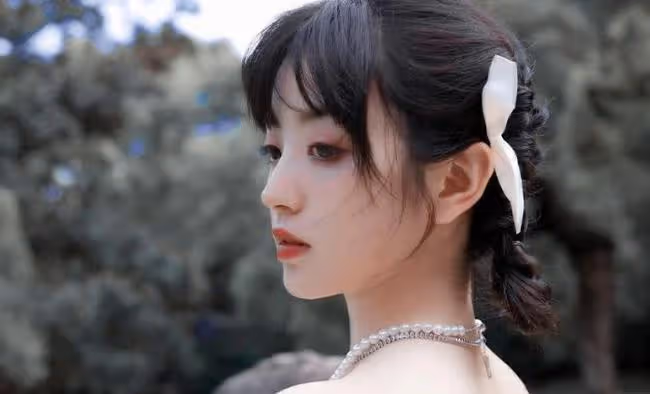 為肖戰怒懟網友,和李蘭迪搶角色,被爆耍大牌,田曦薇經歷了啥?
