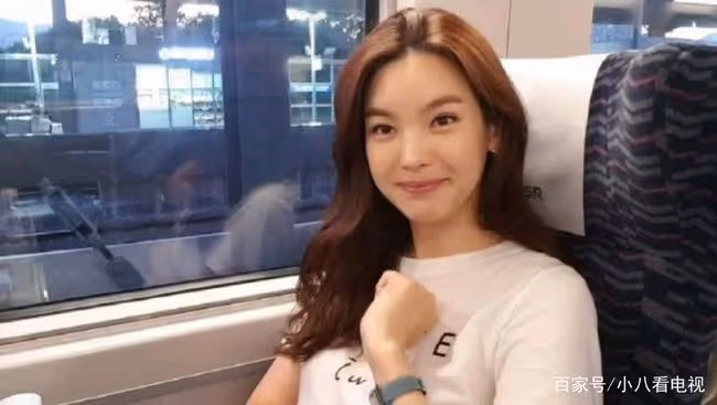 只有富商送的車是真的，又一個韓國女明星嫁給了「空心老倌」