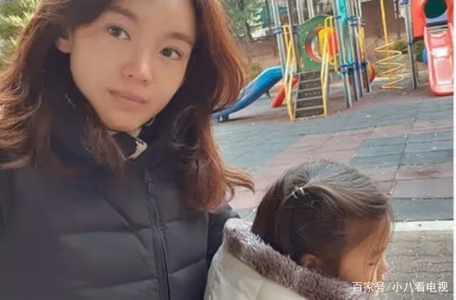 只有富商送的車是真的，又一個韓國女明星嫁給了「空心老倌」