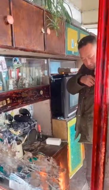 逝去的童年好像回來了，他的視頻吸粉千萬，太有煙火氣人情味了！