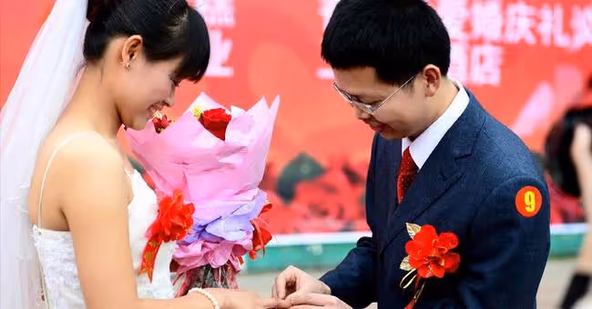 「兩個弟弟結婚的事包在我身上」鳳凰男誇下海口，直接被打回原形