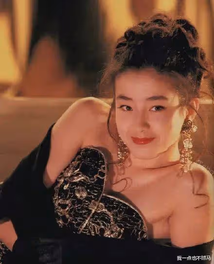 「最慘」女明星：被賣、拍裸照、當小三，全是被親媽逼的？
