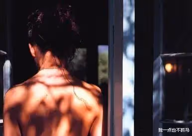 「最慘」女明星：被賣、拍裸照、當小三，全是被親媽逼的？