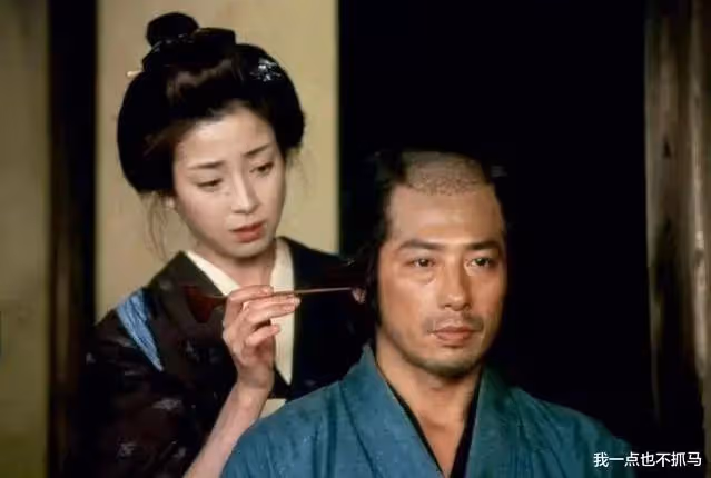 「最慘」女明星：被賣、拍裸照、當小三，全是被親媽逼的？
