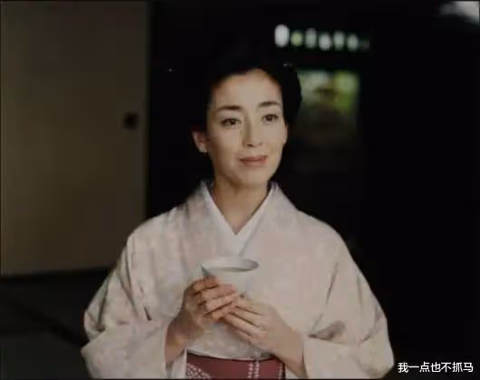 「最慘」女明星：被賣、拍裸照、當小三，全是被親媽逼的？