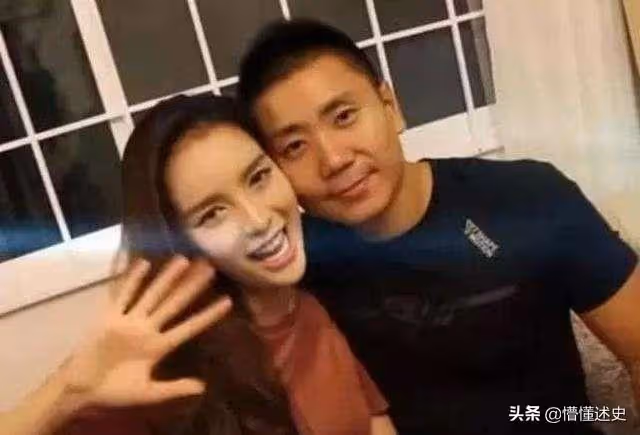 中國小伙娶走泰國「最美人妖」,七年婚姻愈加甜美,被寵成公主
