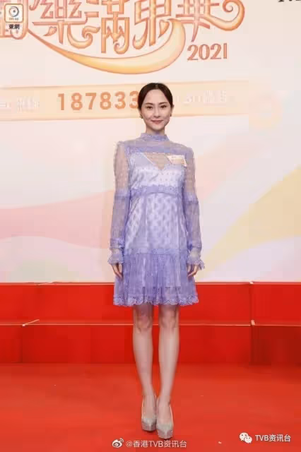 張馨月炮製脆皮五花肉！被網民發現林峯家廚房太小