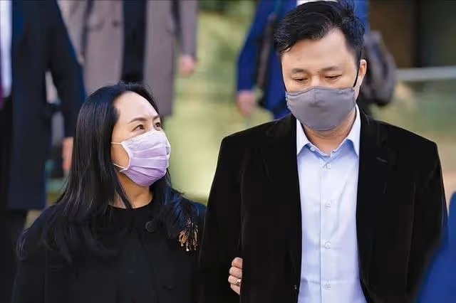 14年後再看孟晚舟才明白:嫁小三歲丈夫劉曉棕的她,到底有多幸福
