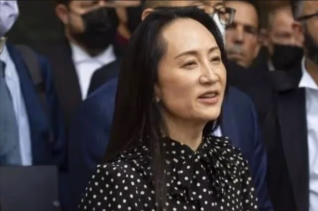 14年後再看孟晚舟才明白:嫁小三歲丈夫劉曉棕的她,到底有多幸福