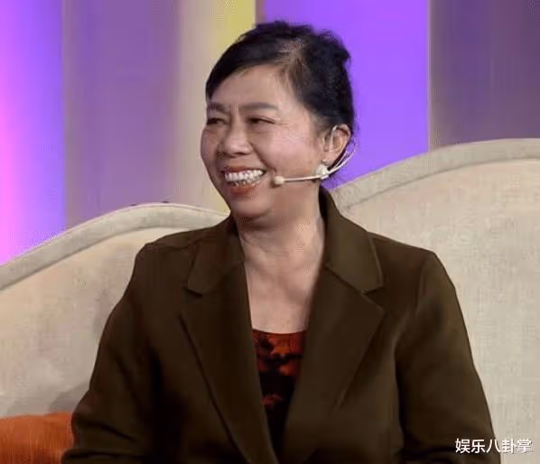 張美娥，61歲出名成周星馳御用丑角，兩部戲賺兩套房成最丑富婆