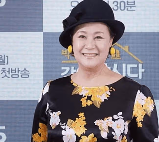 《看了又看》的松子阿姨，朋友滿天下，兒子不幸早逝她用工作治癒