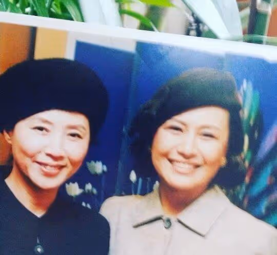 《看了又看》的松子阿姨，朋友滿天下，兒子不幸早逝她用工作治癒