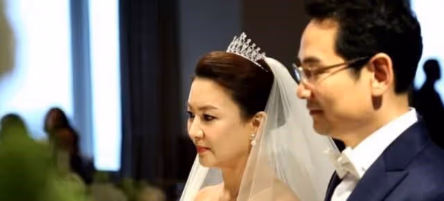 三次結婚和離婚，《傳聞中的七公主》大姐，被安排和小28歲的戀愛