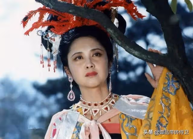 還記得中國第一美人嗎？現在已經68歲高齡，近照依舊美麗動人