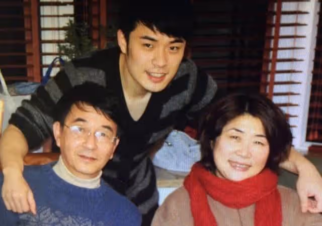 從「好男人」到千夫所指,靠副業資產破千億,陳赫是如何成功的?