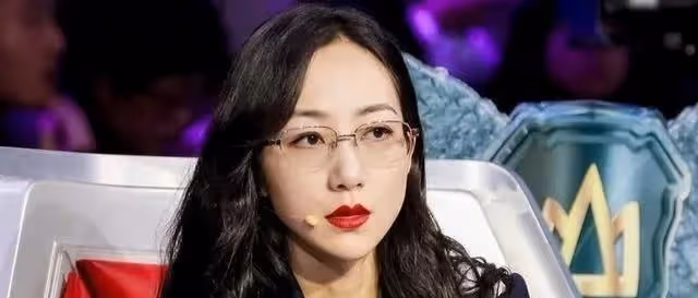 她自以為的清高,已經被觀眾看透了
