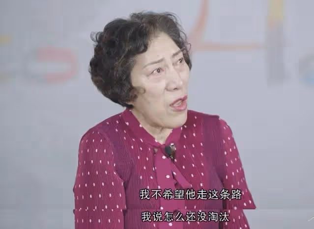 喬任梁去世五年，爸媽也被網絡暴力，他們的堅強樂觀有多感人