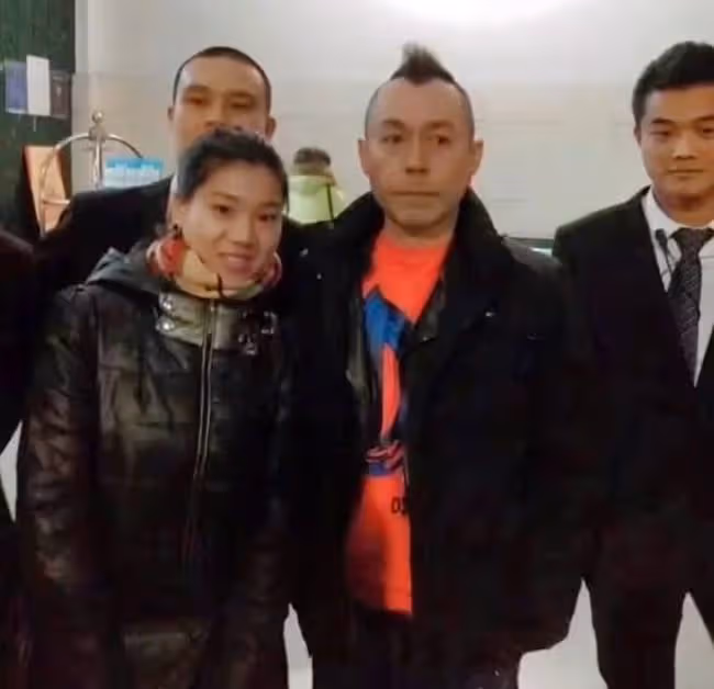 金牌配角雷宇揚被曝耍大牌！網友稱其合影全程黑臉，還會罵粉絲