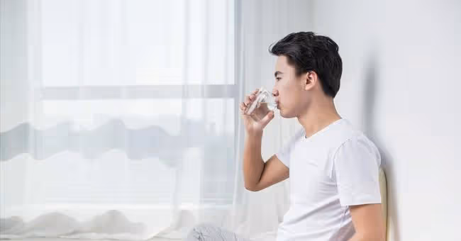 鳳凰男的後悔：我弟結婚，我逼老婆花了30萬，掙了面子，輸了婚姻