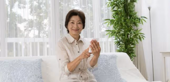 再婚新婚之夜，大媽提出奇葩要求，65歲大爺：我接受不了，分手
