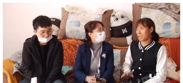 公婆不幫忙還房貸，兒子兒媳賣婚房鬧分家，兒媳：我都被人看扁了