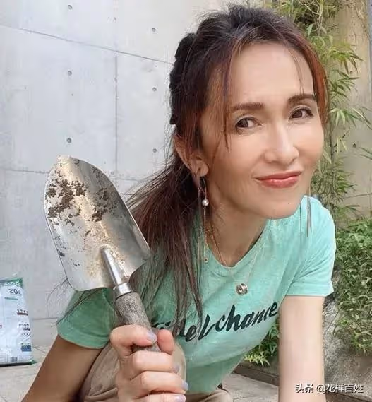 結婚二十年，這對高顏值時尚偶像夫婦是如何做到恩愛如初的？