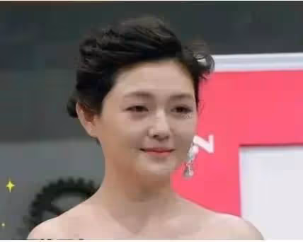 靠《黃手帕》收穫真愛，婚訊嚇哭沈昌珉，為億萬富豪隱退演藝圈