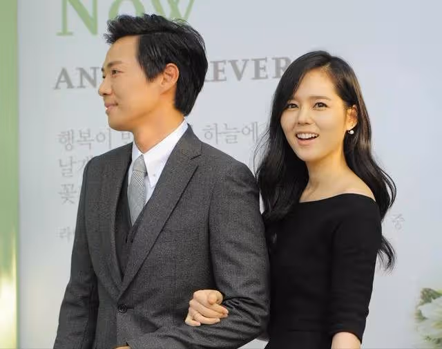 靠《黃手帕》收穫真愛，婚訊嚇哭沈昌珉，為億萬富豪隱退演藝圈