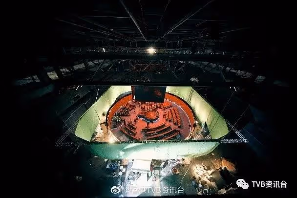 太空館爆槍戰！張智霖帶隊保護宣萱