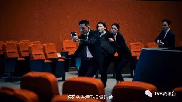 太空館爆槍戰！張智霖帶隊保護宣萱