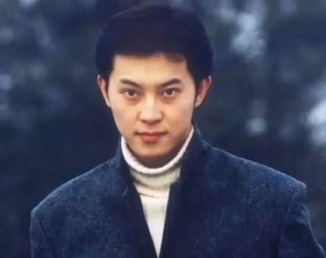 軍藝「四大校草」:前3位都成為一線明星,只有他不溫不火