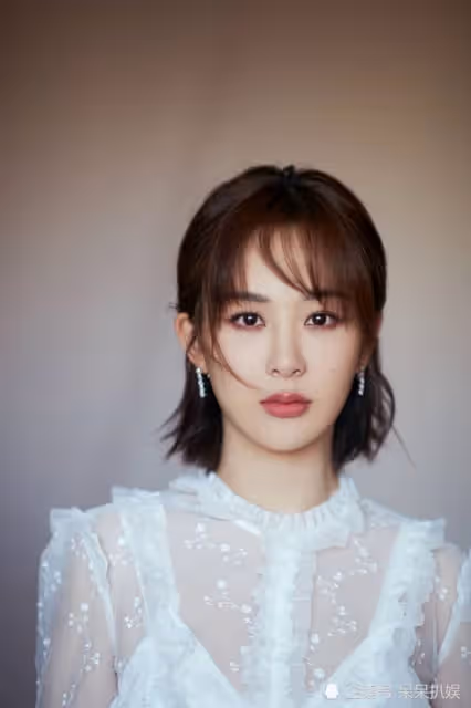 與楊紫相識九年地位不輸張一山,演技被陳凱歌認可,如今他得活成啥樣