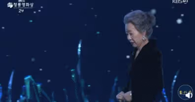 韓國還有羅文姬，可我們再也沒有趙麗蓉了