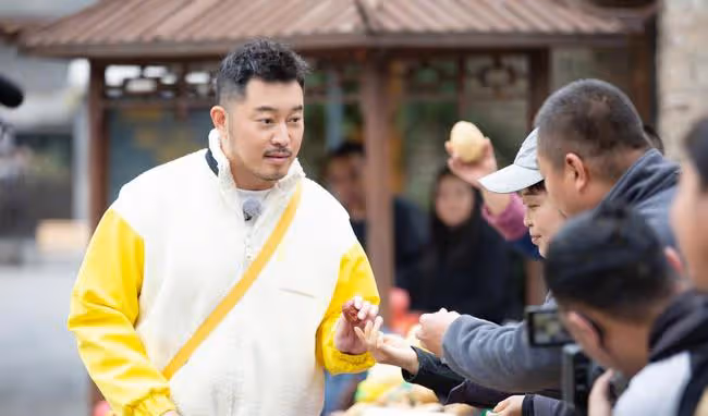 王岳倫李湘離婚，沙溢卻被傳出軌，胡可曬照回應情商高