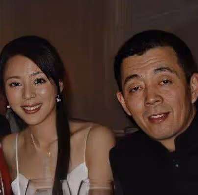 張靜初:染指顧長衛,與馮小剛關係匪淺,最終被導演太太集體封殺