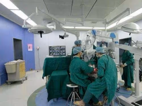 我結婚岳母沒收彩禮，五年後出60萬為她治病，無怨無悔