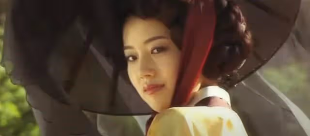 女明星中飯量天花板，和國民妹妹拿情侶獎，文彩元的演員路很自然