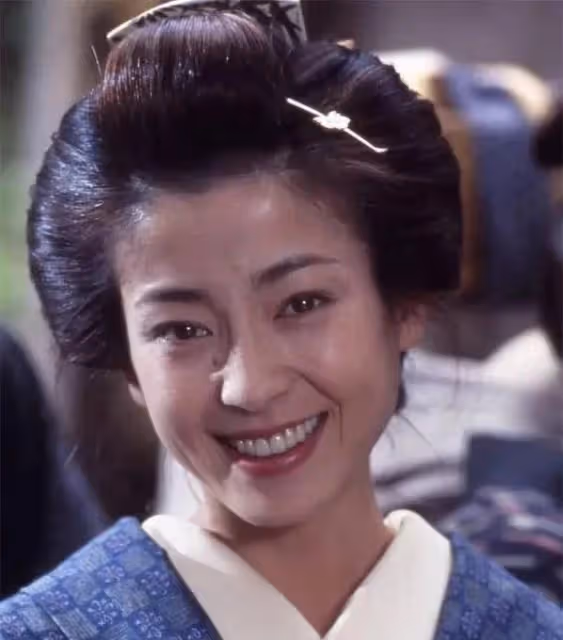 宮澤理惠母親透露：我含淚把姐妹倆送進了導演的房間，鎖上了門