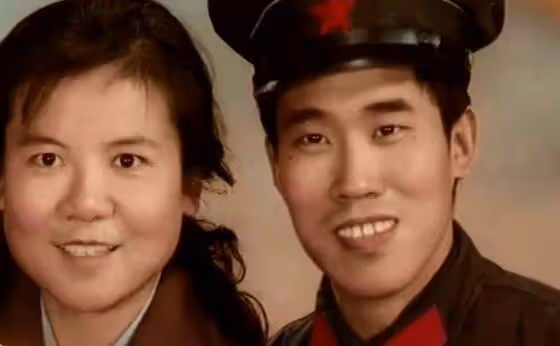 7位走向巔峰的醜男演員，沒錢沒貌，娶的老婆卻一個比一個漂亮