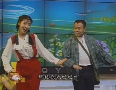 7位走向巔峰的醜男演員,沒錢沒貌,娶的老婆卻一個比一個漂亮