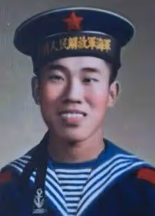 「歪嘴壞蛋」杜旭東:相貌醜陋,27歲騙婚女醫生,女兒卻美出天際