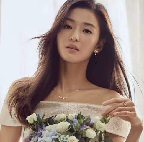 女神孔孝真，為何會與其貌不揚的柳承范，苦戀10年之久？