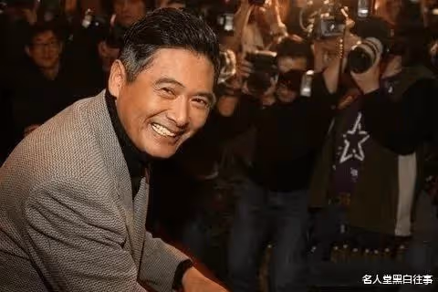 『兩周一成』曾經有多落魄?周潤發穿不起拖鞋,周星馳吃不起雞腿