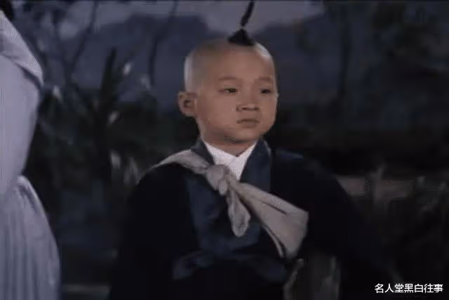 『兩周一成』曾經有多落魄?周潤發穿不起拖鞋,周星馳吃不起雞腿