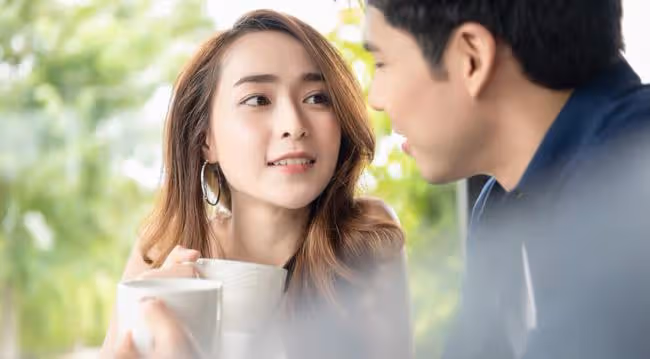 女生背著男友和男閨蜜去旅遊，被男閨蜜侵犯，男閨蜜：她釋放信號