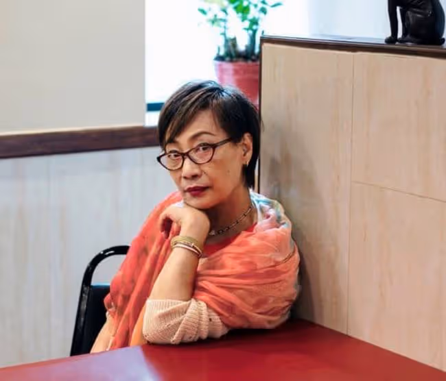 一代功夫女王茅瑛近況，移居國外開中餐廳，71歲輕鬆踢腿身手靈活