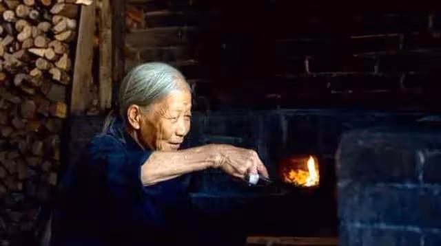 二十多年後，六指兒第一次叫了我一聲：巧姑