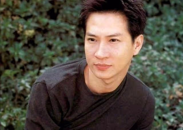「挨打哥」張家輝:脫掉警服變「軟飯」男